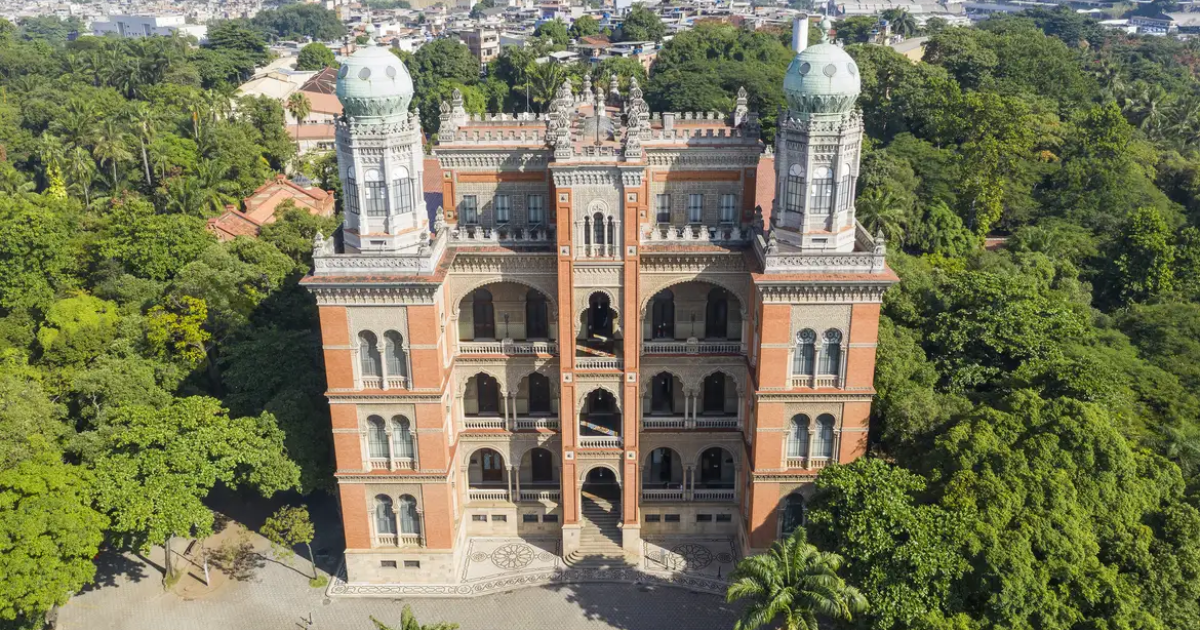 Fiocruz abre curso de 540h na área da saúde com certificado