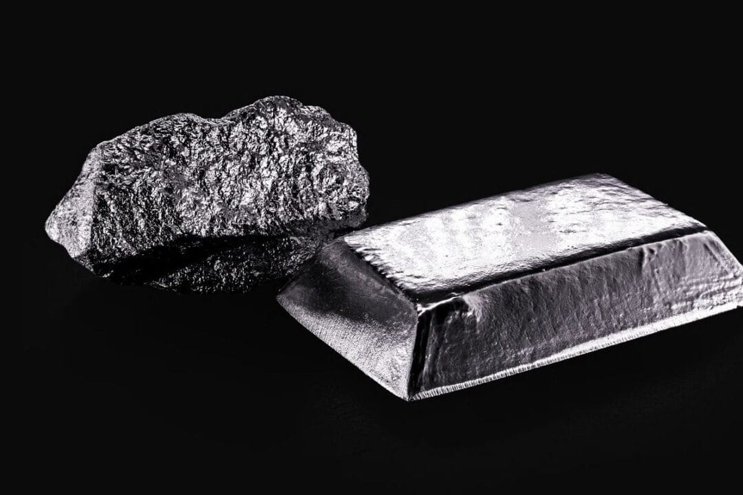 Ródio vale US$ 5.400 a onça em 2025, 80% mais que o ouro. Metal raro (0,000037 partes por milhão) é crucial para catalisadores automotivos e redução de CO2. Entenda alta de 15% e domínio da África do Sul.