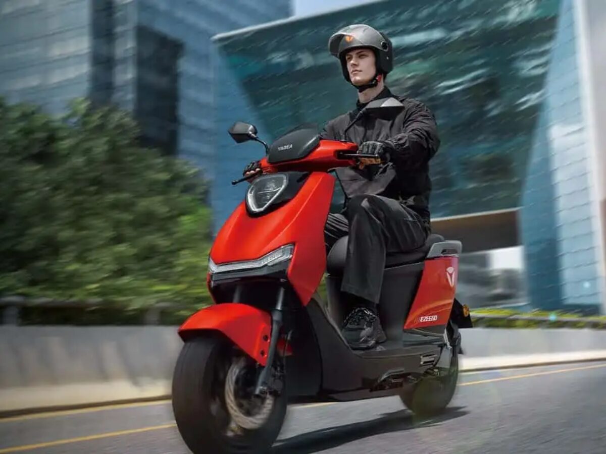 Yadea inicia produção de motos elétricas em Manaus, fortalecendo presença no Brasil com foco em mobilidade urbana e preços mais competitivos.