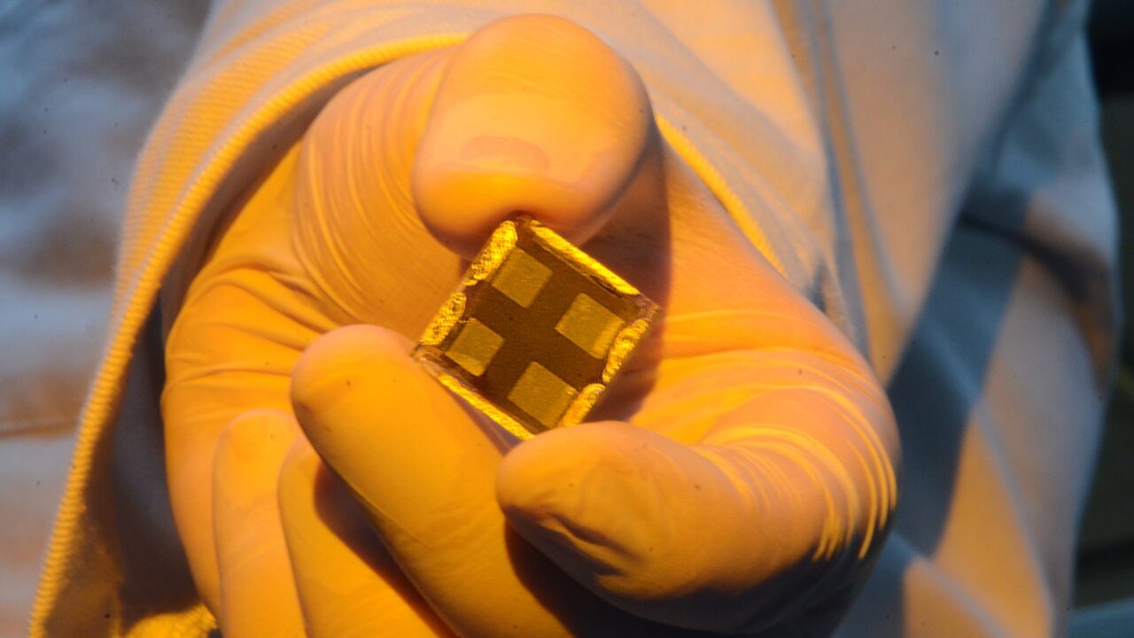 Com os avanços trazidos pela pesquisa da UFABC, as células solares de perovskita podem, em breve, se tornar uma das principais alternativas para a geração de energia solar, especialmente devido à sua alta eficiência e baixos custos de produção.