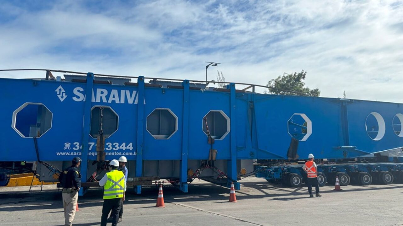 A operação de escolta do 2º transformador de energia eólica, coordenada pela PRF, será uma tarefa complexa e afetará mudanças no trânsito