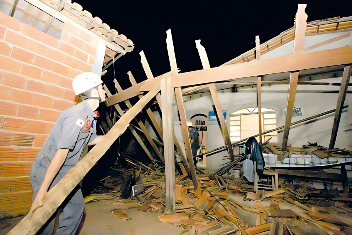 O terremoto em Itacarambi (MG), cidade brasileira, em 2007: um marco trágico na história sísmica do Brasil. Veja causas, impactos e o que mudou desde então.