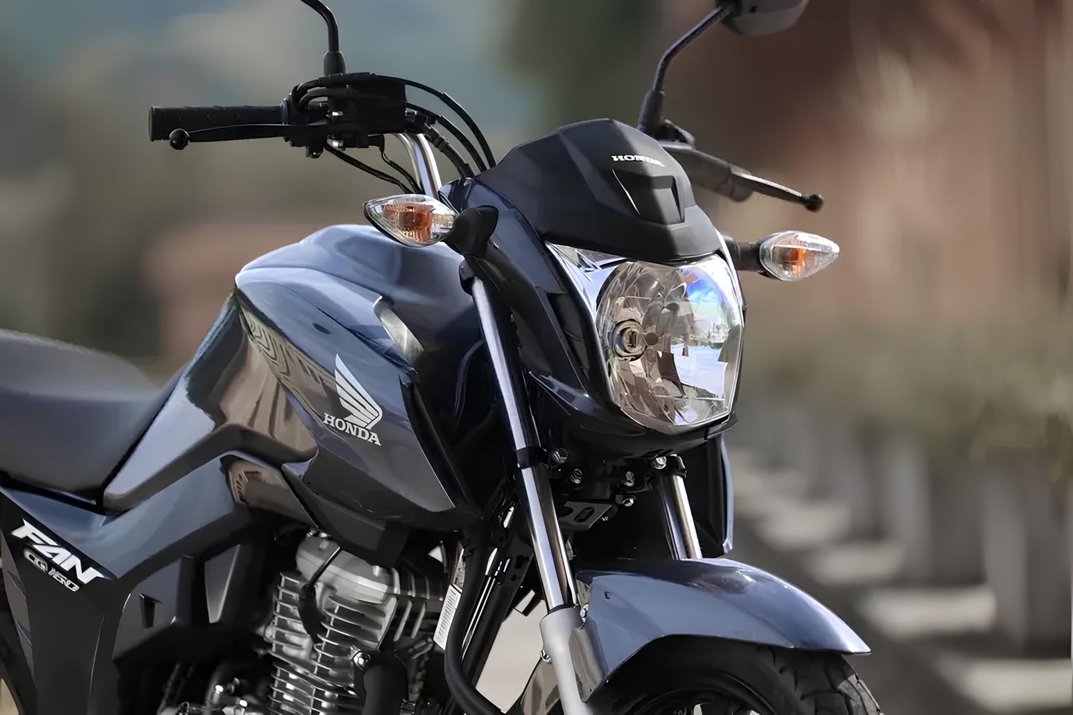 CG 160 enfrenta concorrência de peso -4 motos com ABS, painel digital e motor até 160 cc por preços abaixo de R 17 mil