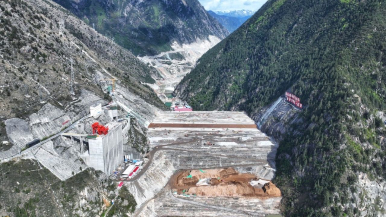 China avança na construção da barragem mais alta do mundo