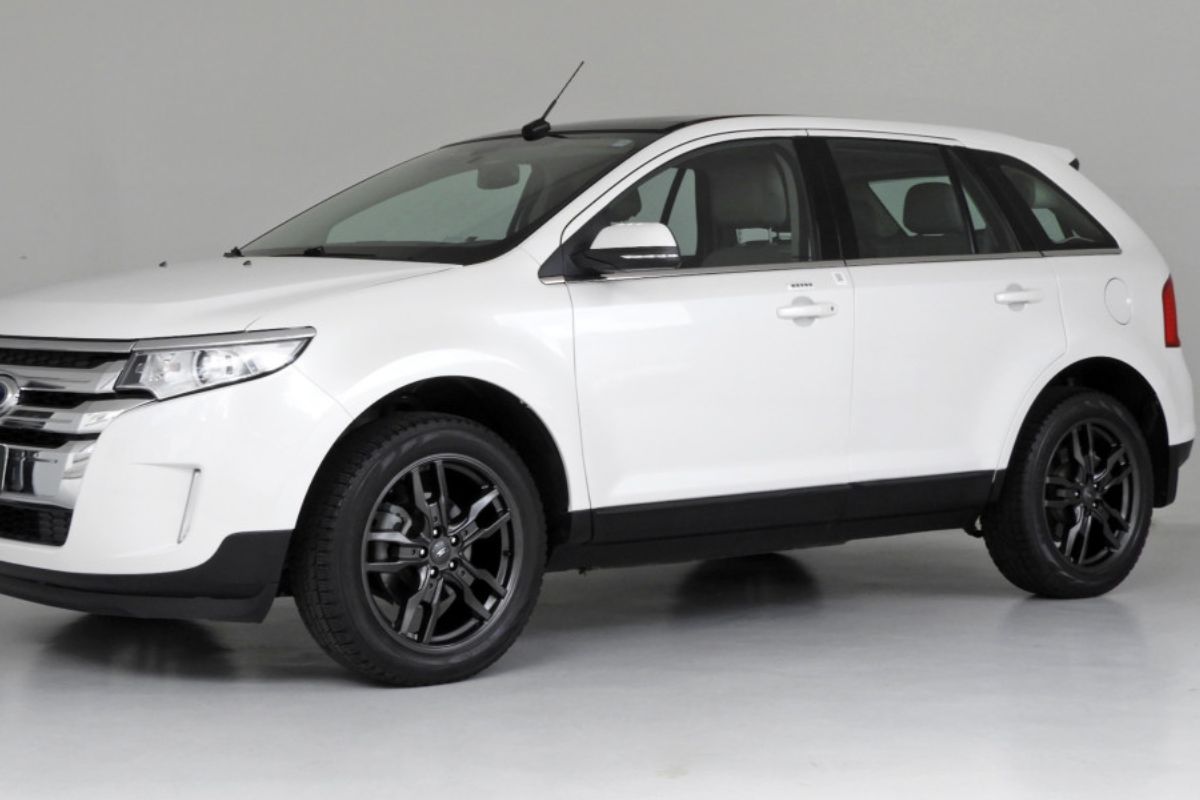 Carros baratos no Brasil? SIM! 5 modelos que custavam uma FORTUNA e hoje estão (QUASE) DE GRAÇA! 😮 Sonhos de consumo agora acessíveis.