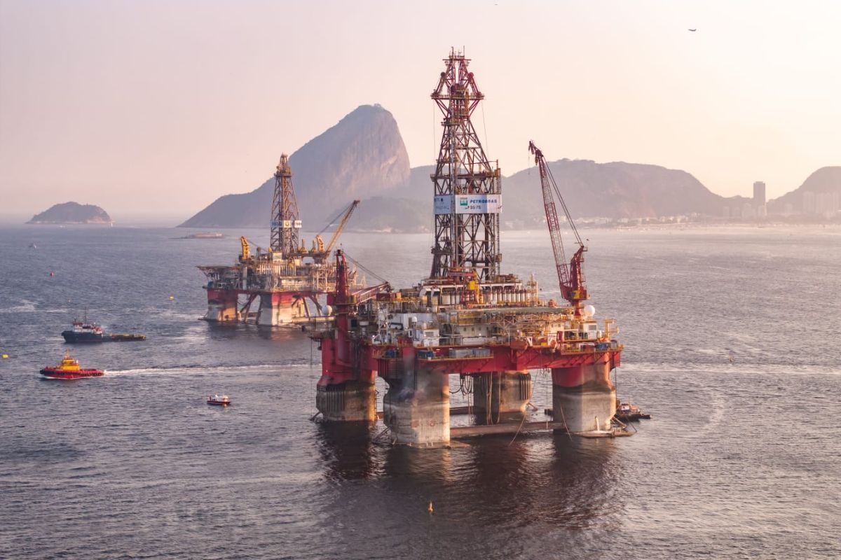 De 1953 ao pré-sal (3,7M boe/d): A trajetória completa da indústria de petróleo no Brasil, seus desafios e o futuro na transição energética.