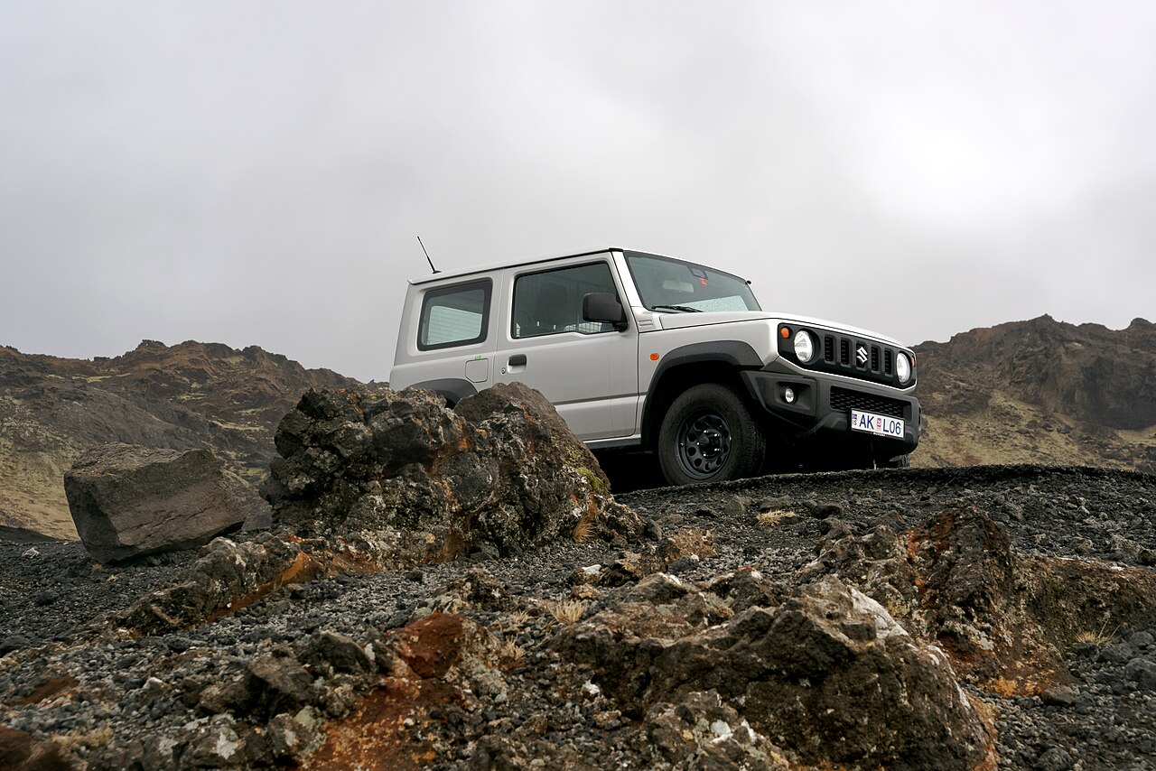 Jimny Sierra, Suzuki, Montadora