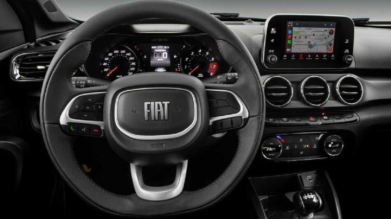 Um carro pequeno da Fiat que surpreendeu o mercado: criado para economizar, virou queridinho dos brasileiros e superou modelos premium nas vendas