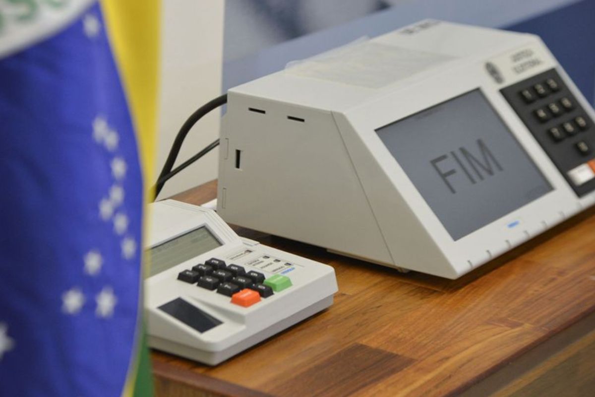 Urnas eletrônicas brasileiras: seguras ou uma fraude?