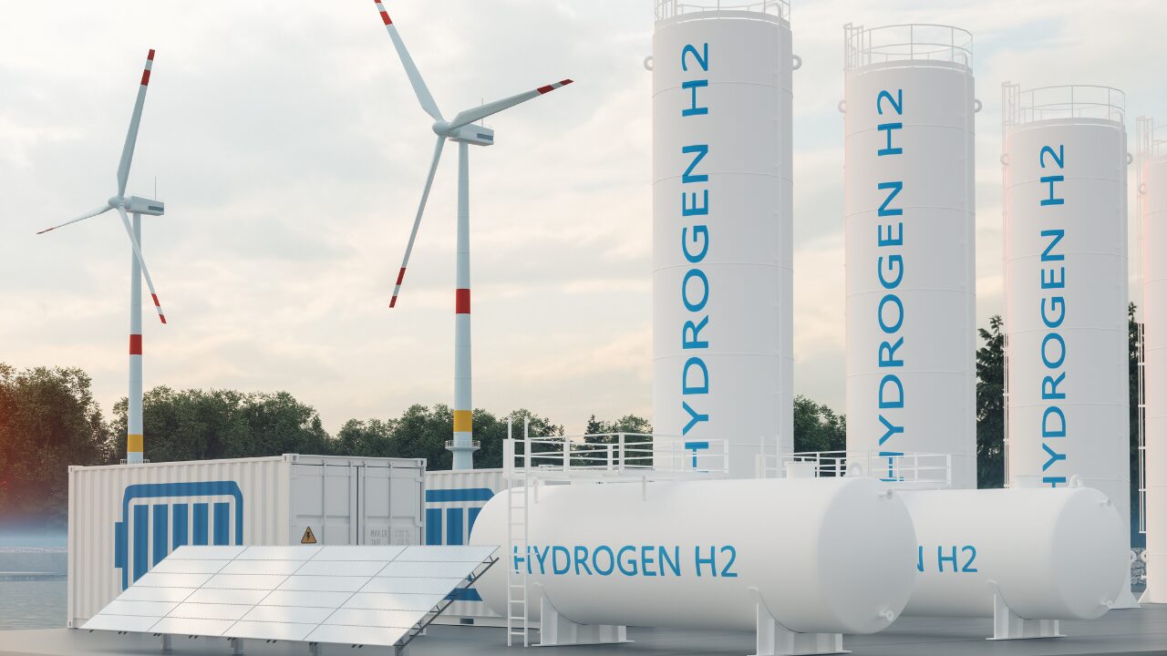 Considerado um dos pilares do futuro sustentável, o hidrogênio verde ganha protagonismo em países com alta capacidade de geração de energia renovável.