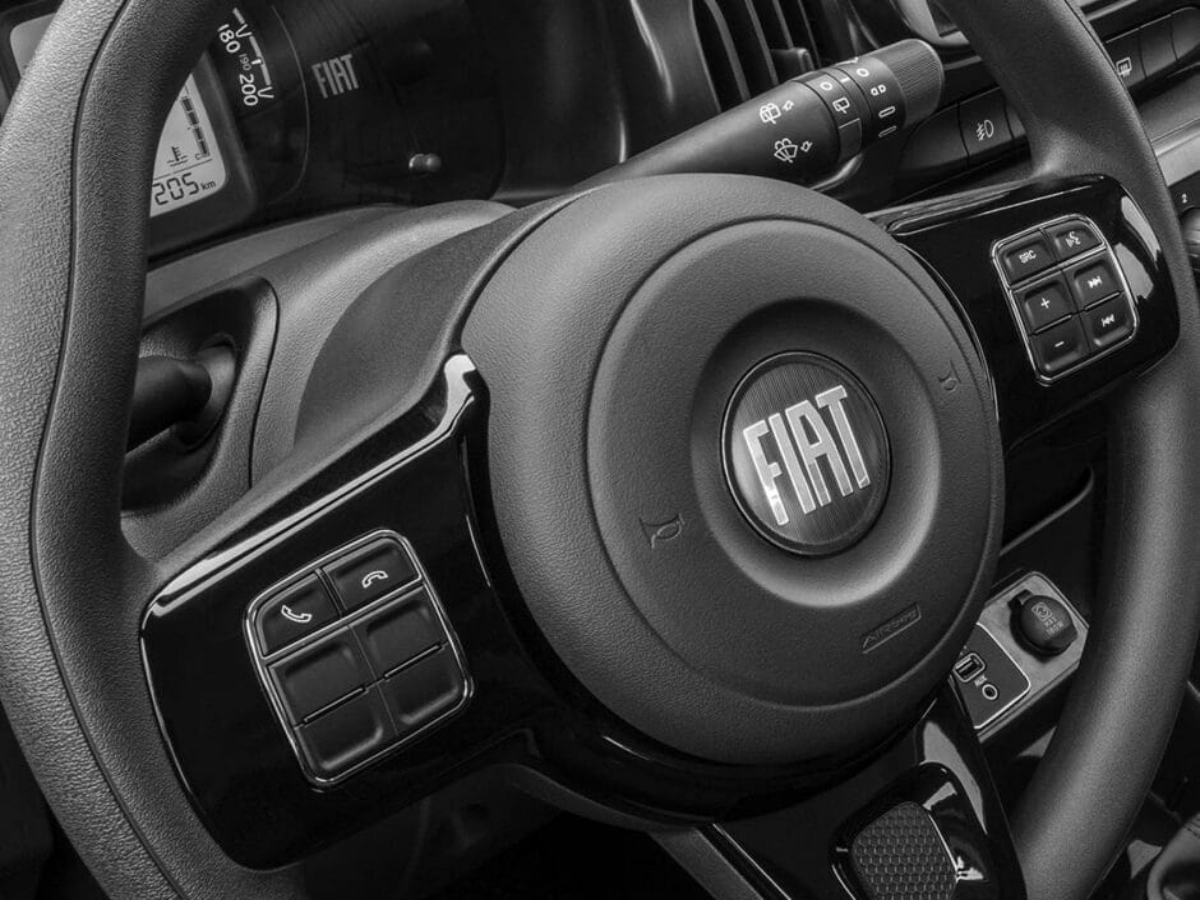 fiat - mobi - Stellantis - carro popular - carro barato - Kwid - C3