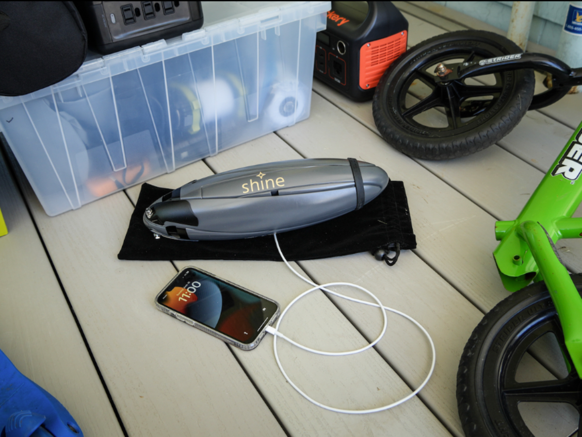 Mini turbina eólica com preço de celular e do tamanho de uma garrafinha de água? Sim, ela existe e já está à venda!