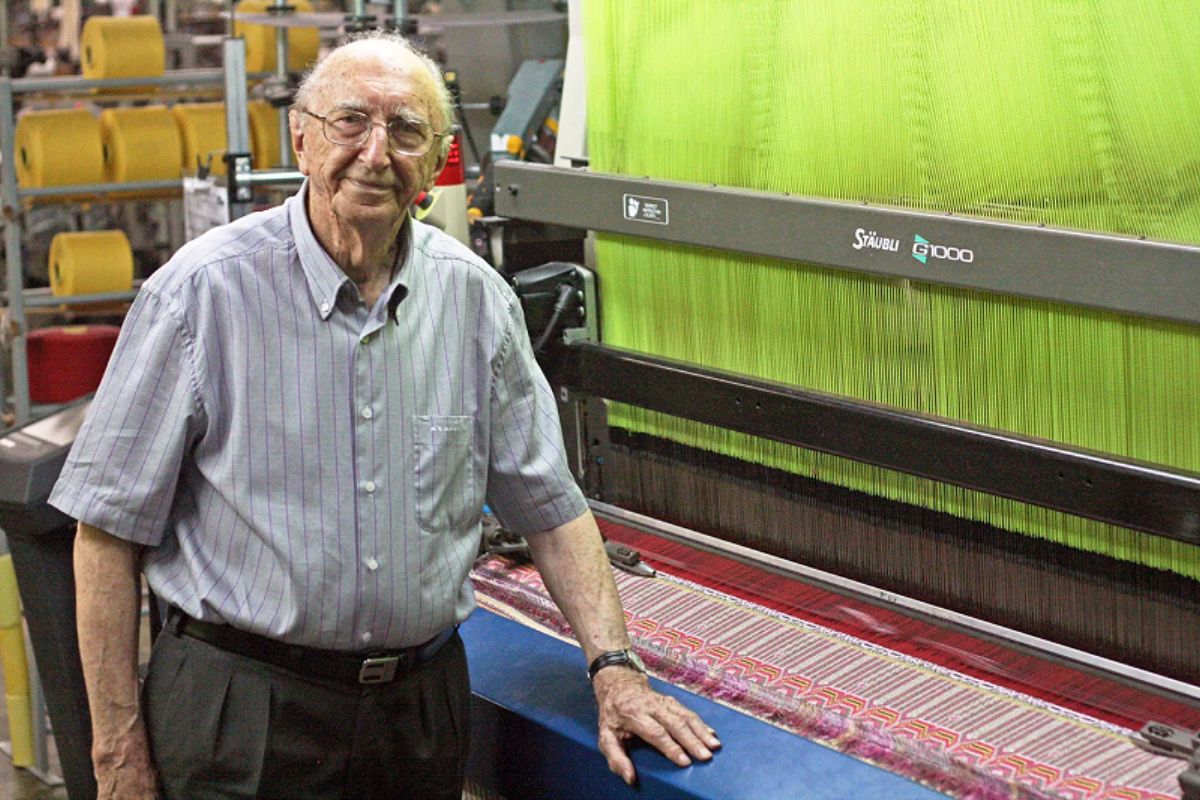Carreira mais longa na mesma empresa: o recorde mundial é brasileiro! Conheça Walter Orthmann, 86 anos de lealdade e suas lições de vida