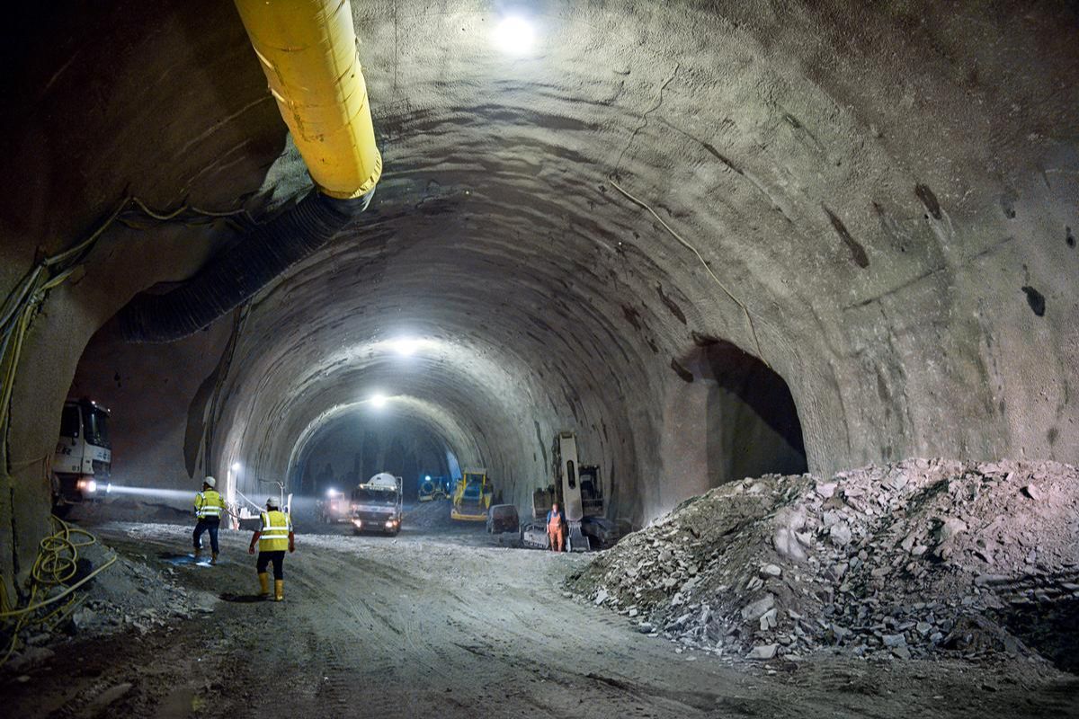 A construção do Túnel Ferroviário Mais Longo dos Alpes, que Criará uma Rota Rápida entre Itália e Áustria.