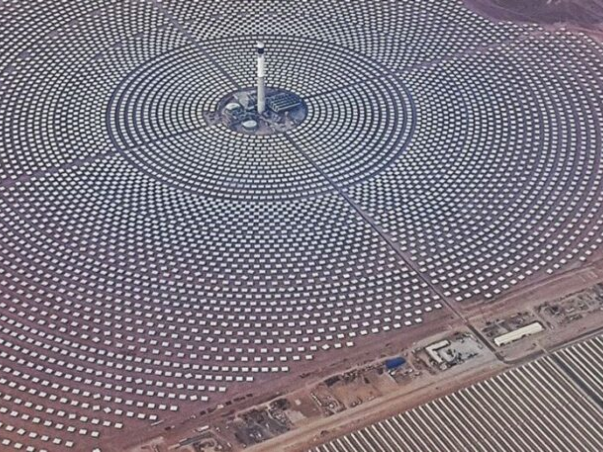 A mega fazenda solar no Saara: a ambição de iluminar a Europa com a energia do deserto