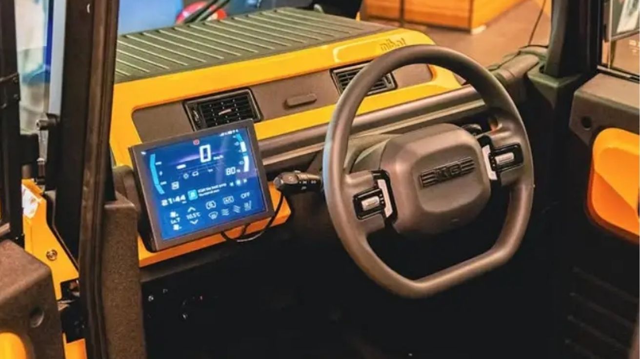 Minicarro elétrico Mibot conquista o Japão com vendas antecipadas, preço acessível e design compacto que cabe até dentro de uma van. (Imagem: divulgação)