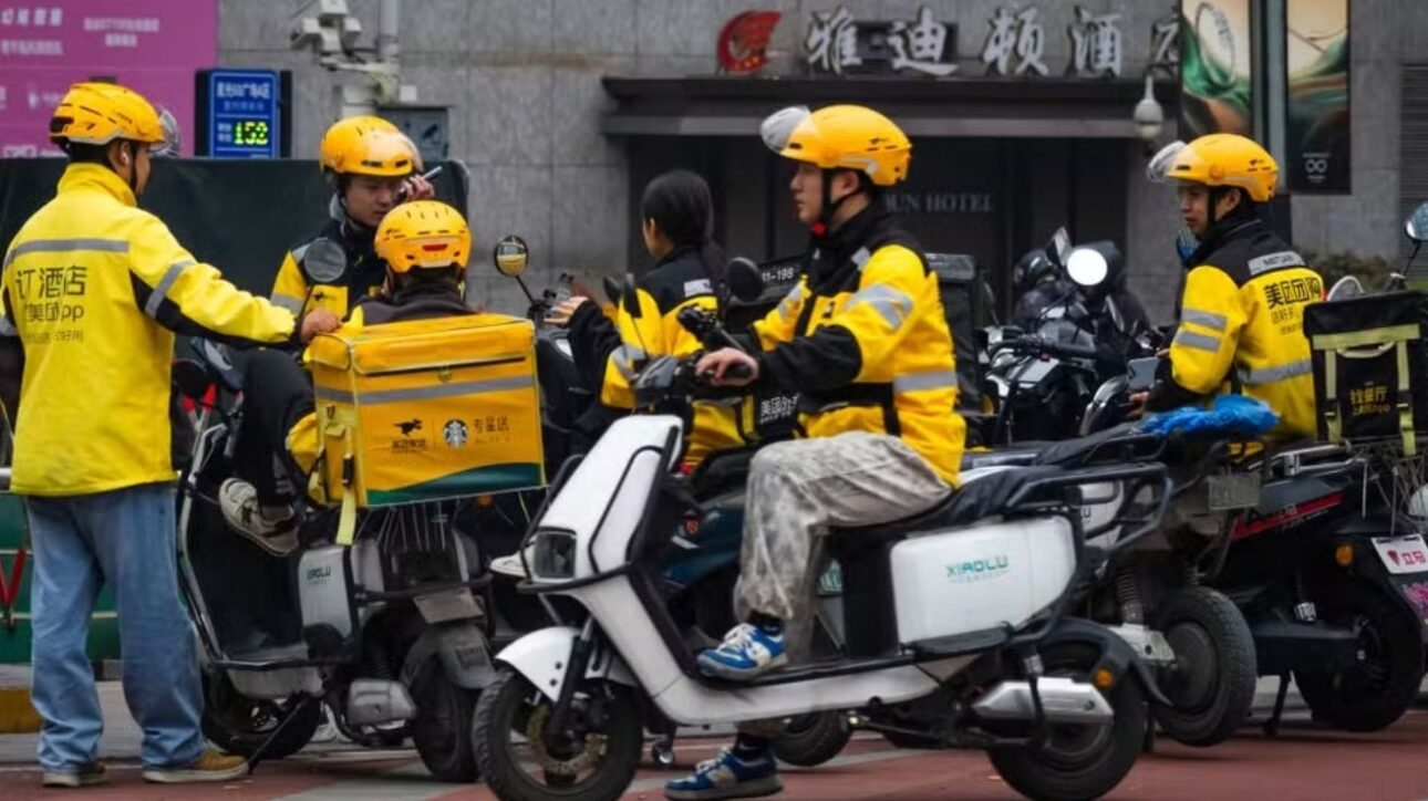 Maior app de delivery do mundo Meituan, controladora do aplicativo de entregas Keeta, chega ao Brasil com bilhões em jogo, cem mil entregadores e polêmica sobre precarização no setor de entregas.