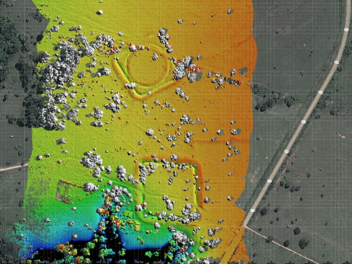 Descubra os geoglifos na Amazônia: estruturas geométricas de 2.000 anos no Acre reveladas por satélite. Quem os construiu e para quê?