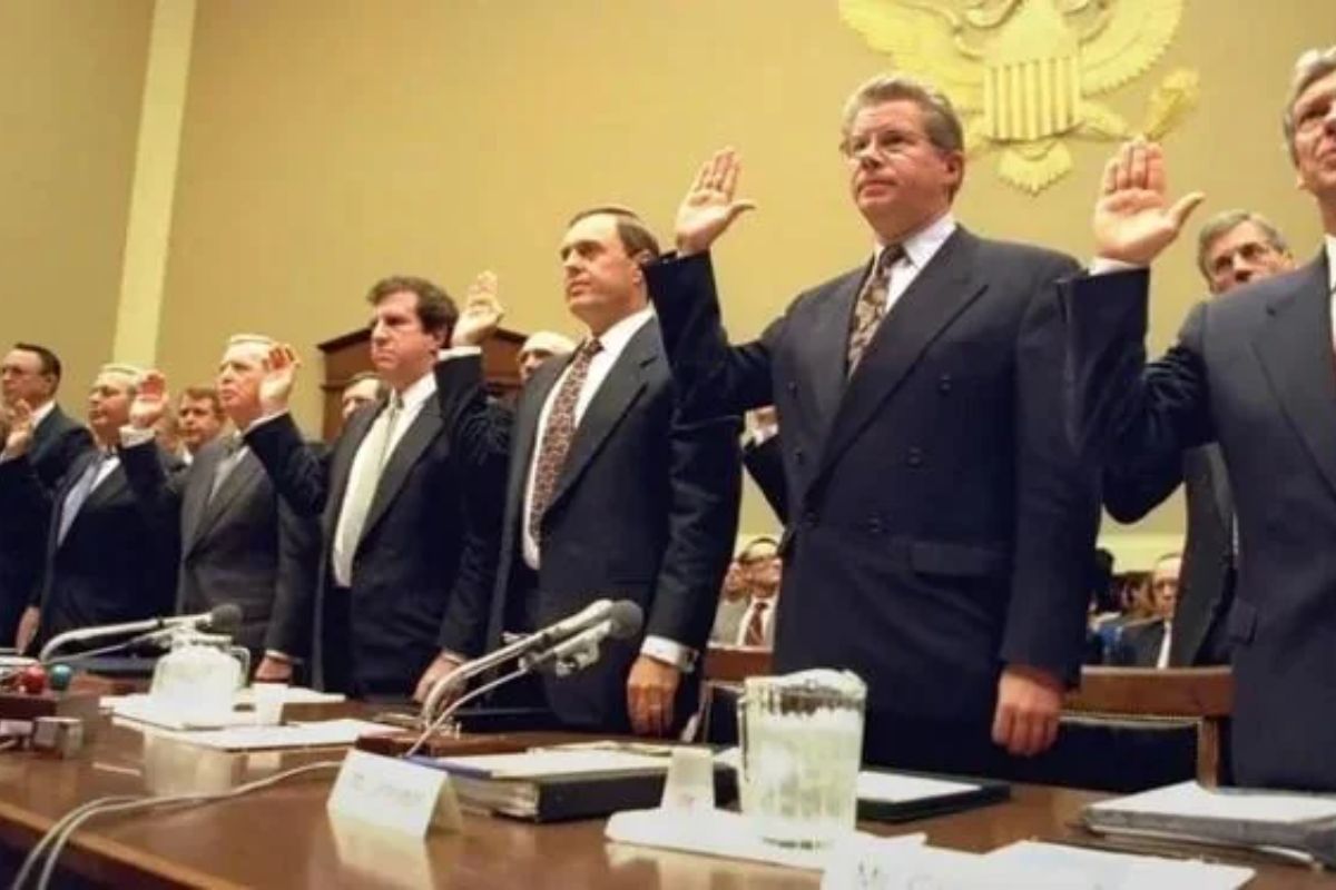 O dia em que as empresas de tabaco mentiram sob juramento: "nicotina não vicia"