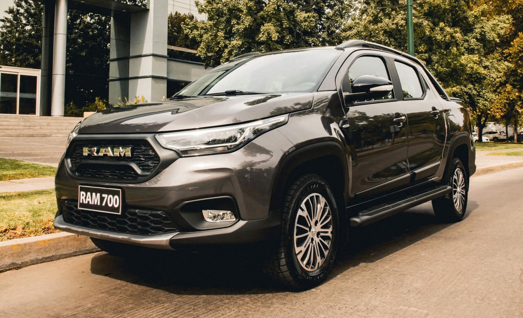 Produzida em solo brasileiro, elogiada em outros países e ignorada por aqui: por que a Ram 700 não é vendida no Brasil