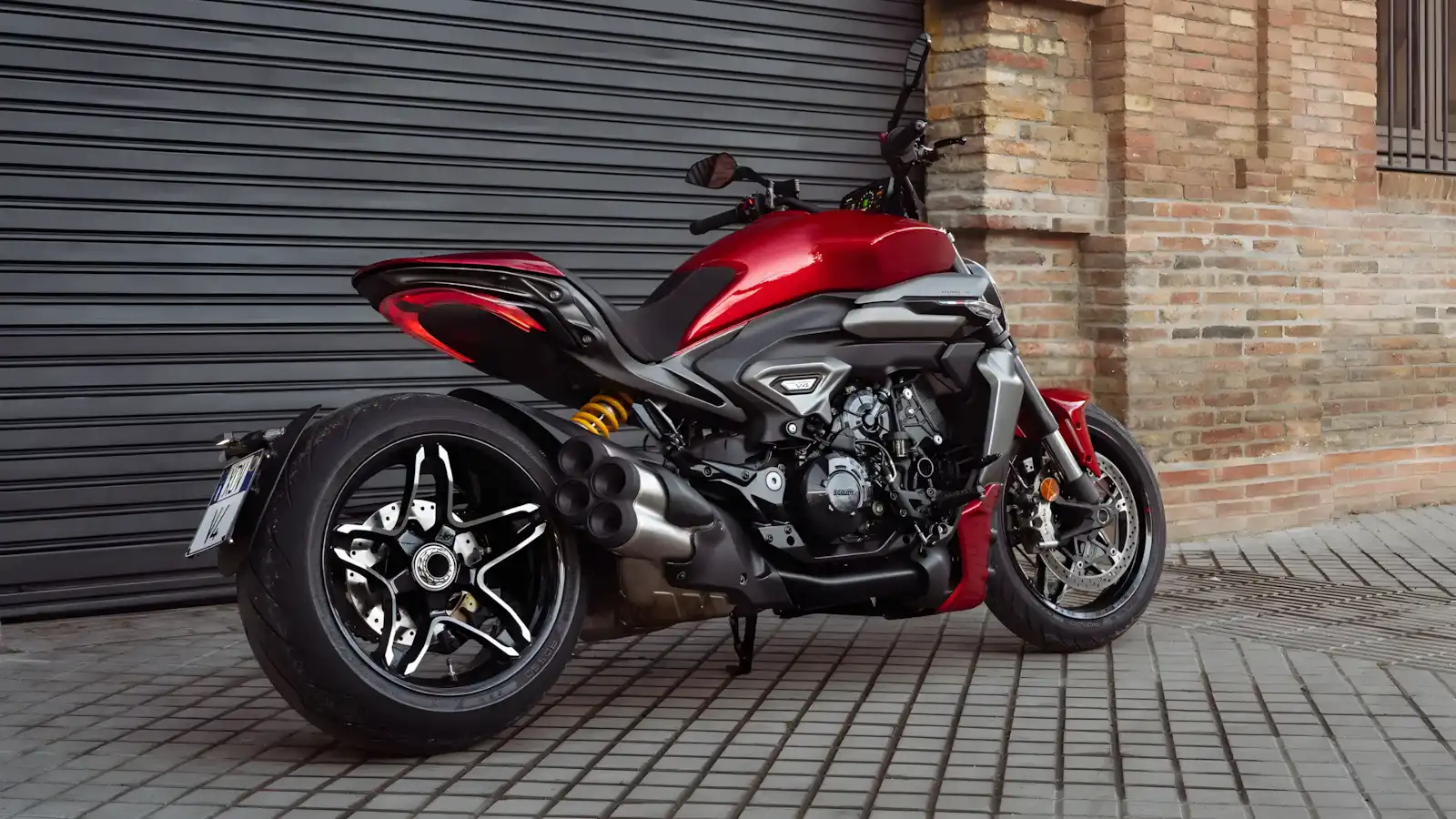 Nova XDiavel V4 é anunciada com a proposta de superar tudo que já vimos até agora da Ducati — motocicleta chega com motor Granturismo V4 de 1.158 cc capaz de entregar 168 cv a 10.750 rpm