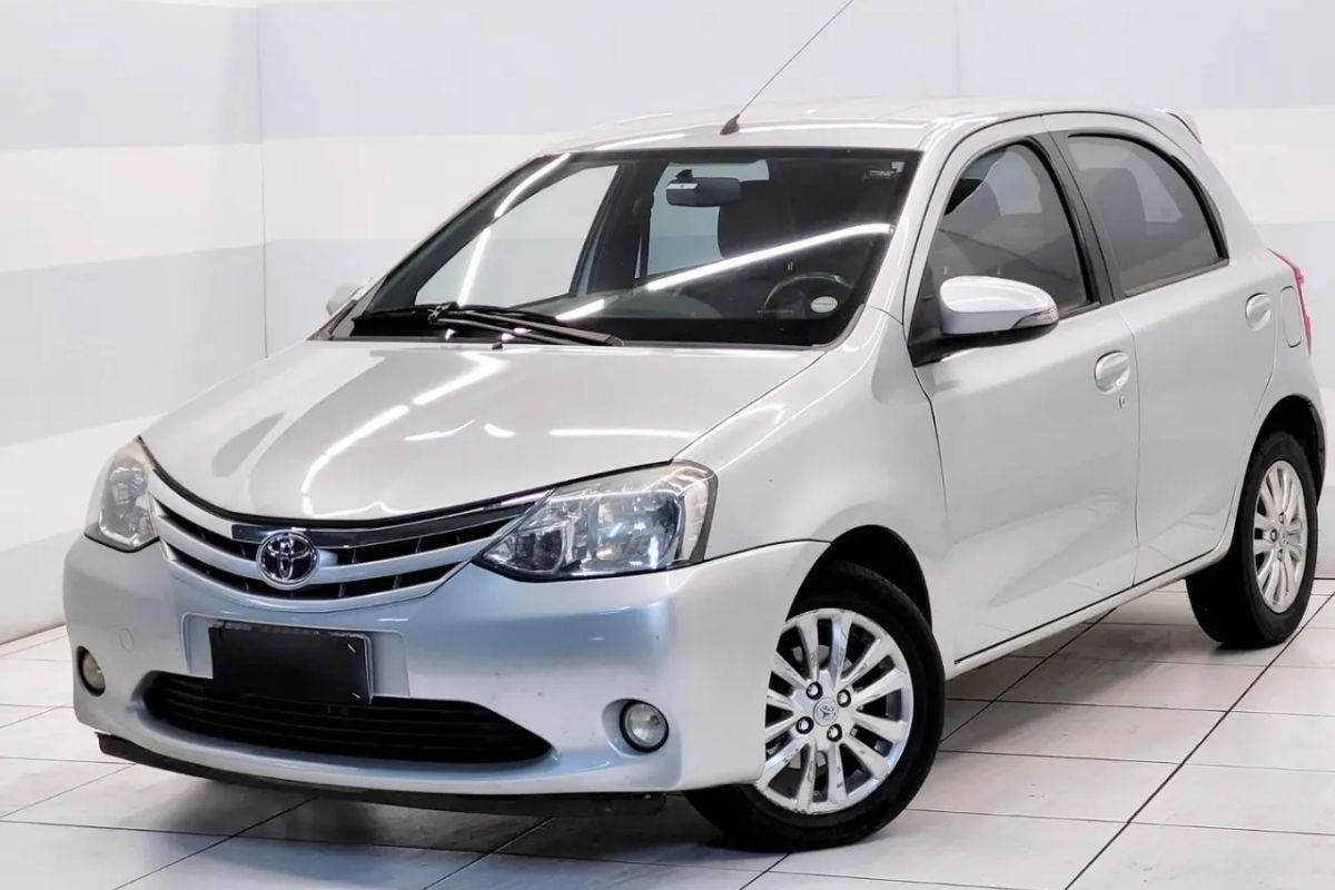 6 Carros Usados para Quem Quer Gastar até 50 Mil Reais e com Boa Durabilidade