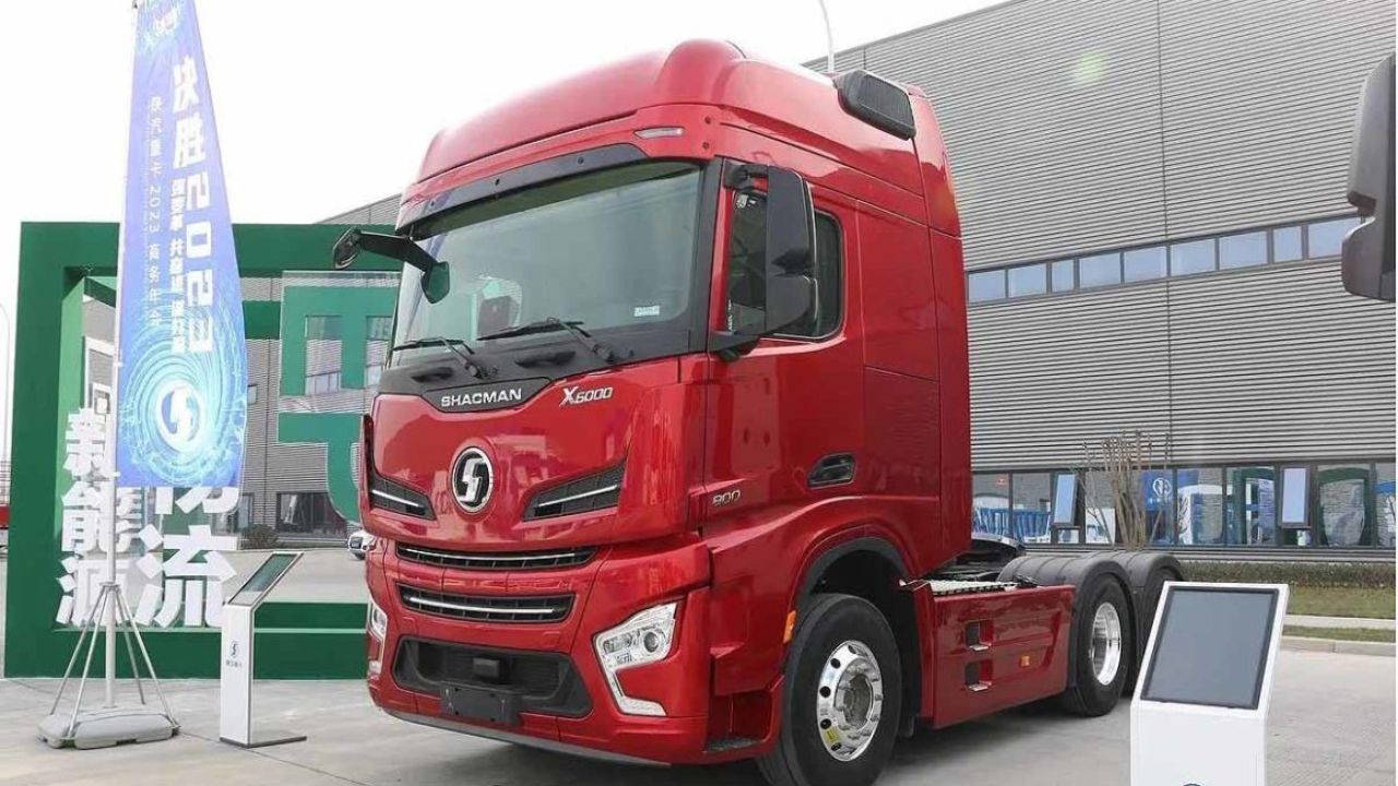 Caminhão da China impressiona com potência de 800cv e alta tecnologia