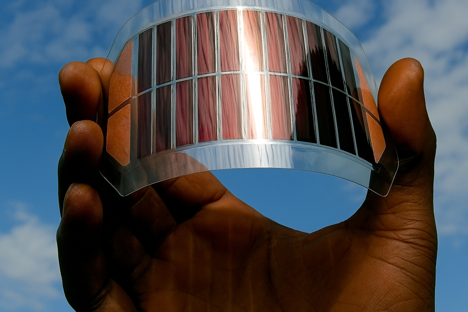 Elon Musk sugere alimentar com energia solar todos os EUA