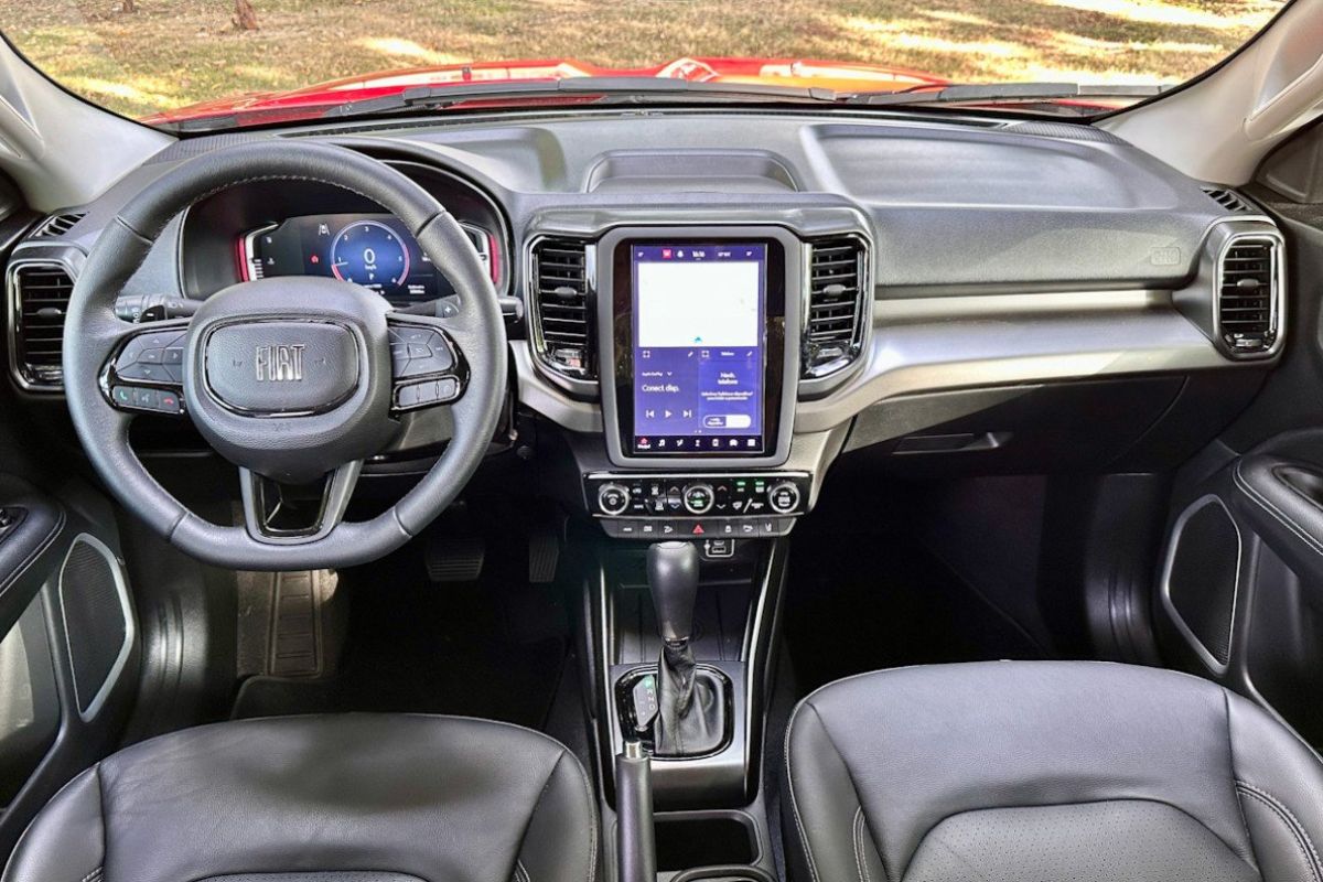 A nova Fiat Toro com motor de 200 cavalos, briga com a Rampage pelo mesmo propulsor e revela a nova cara da picape mais vendida do Brasil