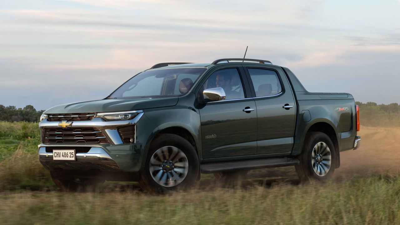 Nova Chevrolet S10 2025 chega com motor de 207 cavalos, câmbio de 8 marchas e visual inspirado na Colorado americana para desbancar a hegemonia da Hilux e Ranger