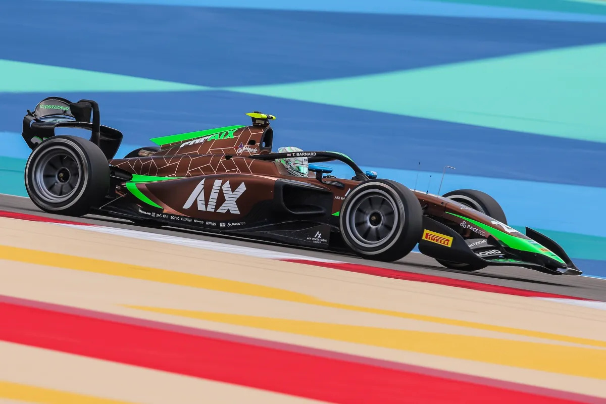 Filho de lenda brasileira da Fórmula 1 vai correr na F2 em 2026, aos 18 anos, após pular a F3. Conheça os planos de Emerson Fittipaldi Jr.