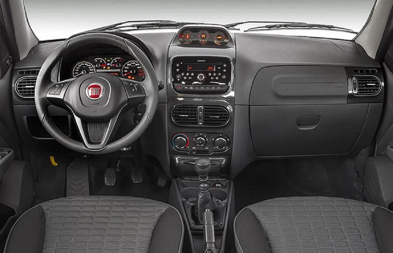 Fiat Palio Weekend Adventure 2015 resiste ao tempo e segue opção para famílias: espaço interno, 132 cv e robustez enfrentam críticas ao consumo e ao câmbio