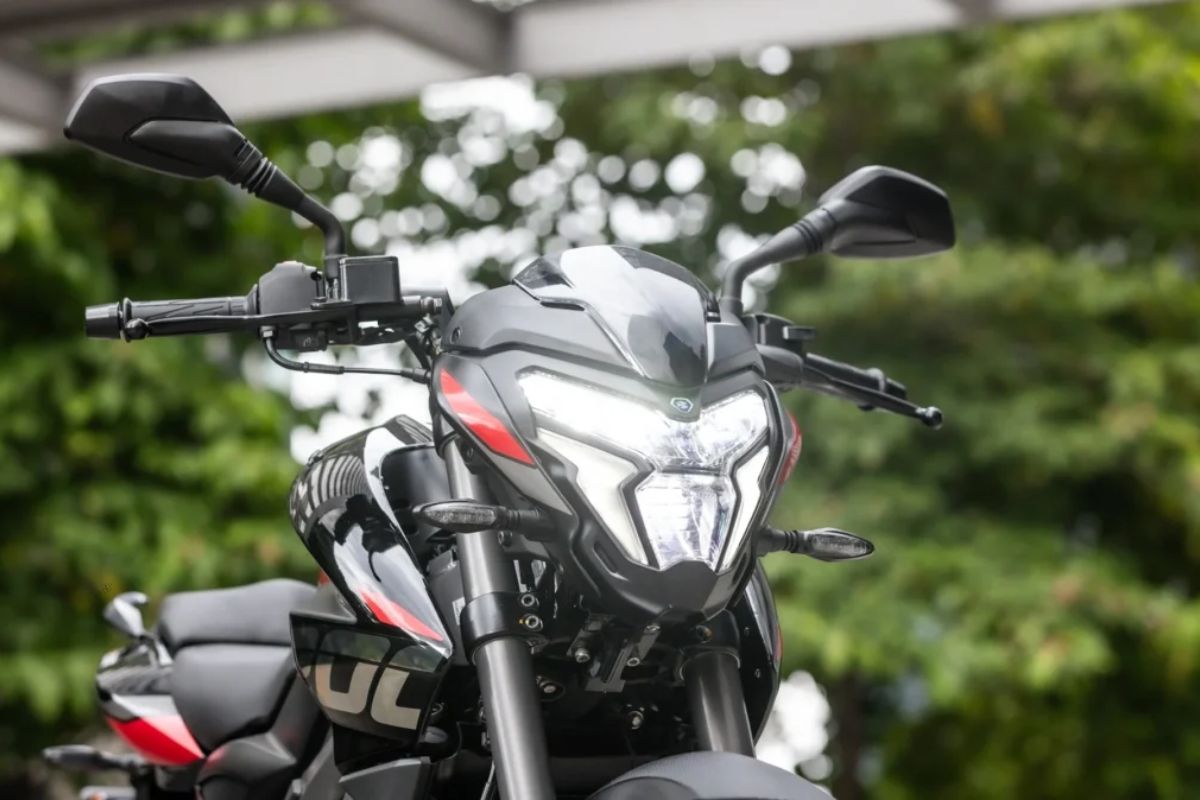 Bajaj Dominar NS 200 2026