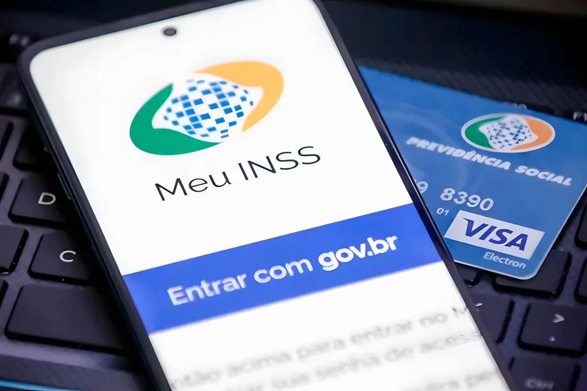Aviso importante para quem utiliza o app do Meu INSS: consulta rápida no celular substitui filas e garante previsibilidade financeira mensal