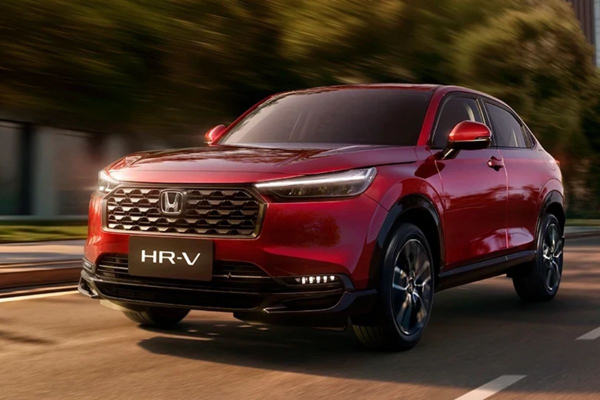 Sem motor novo ou versão híbrida, HR-V 2026 pode perder espaço frente a rivais mais tecnológicos
