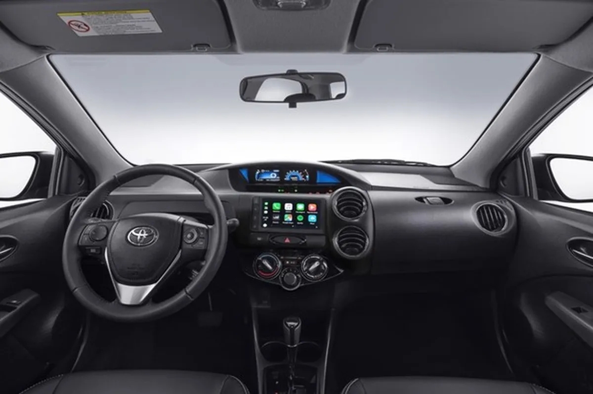 Carro da Toyota parou de ser vendido em 2021 e virou atrativo entre motoristas de aplicativo: 98 cv, revisões acessíveis e confiabilidade absurda; saiba mais sobre o Etios