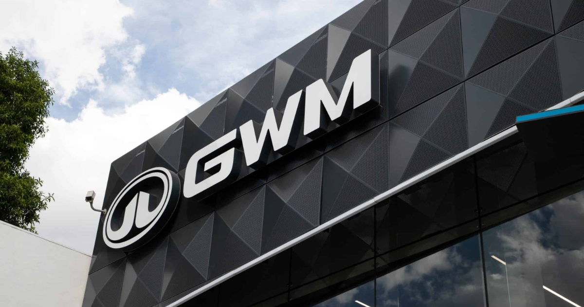 GWM inaugura fábrica em SP e avalia nova unidade no ES, mirando produção de até 300 mil carros por ano e disputando espaço no Brasil.