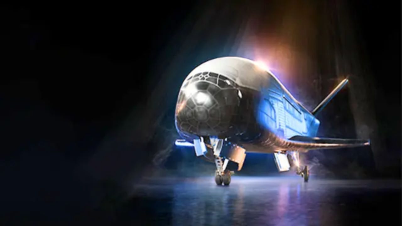 A nova corrida espacial: enquanto a China teme a nave secreta americana X-37B como arma, o Ocidente aponta que o Shenlong chinês pode mirar satélites de adversários