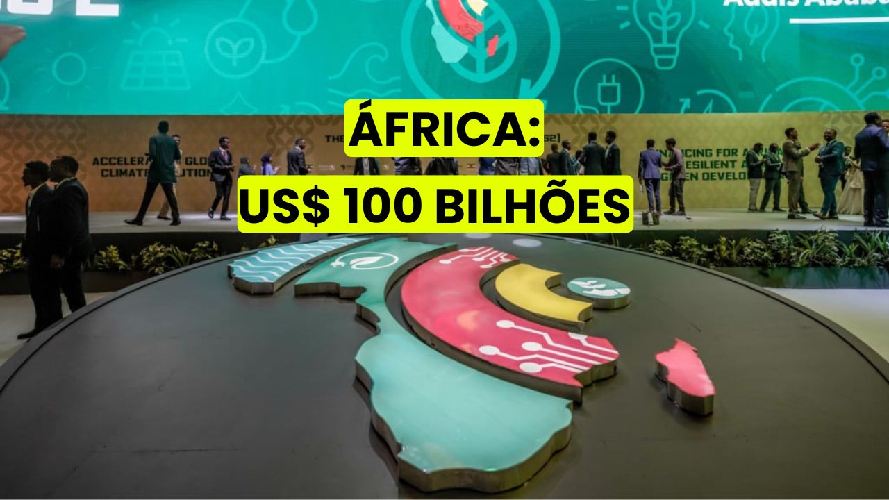 Mapa tridimensional da África em exposição durante conferência sobre investimentos sustentáveis, com destaque para o compromisso de US$ 100 bilhões anunciado por líderes africanos.