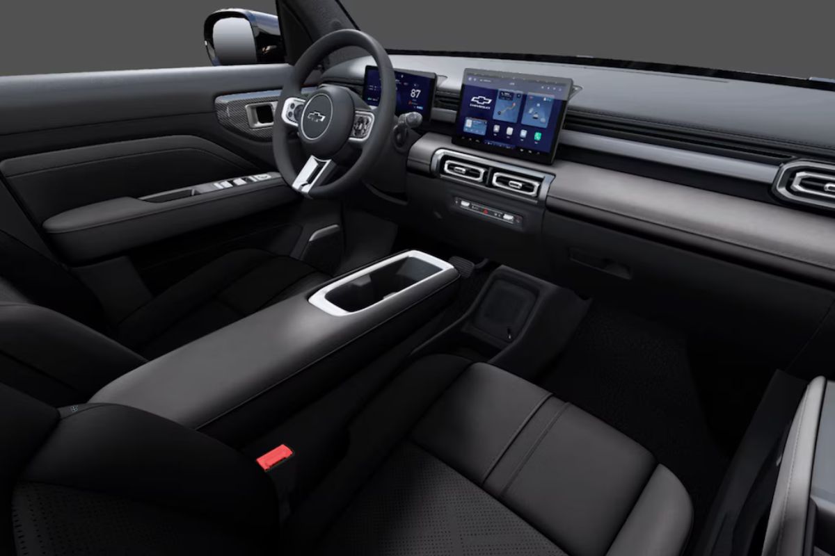 O Spark elétrico, lançado pela GM no Brasil para enfrentar o BYD Dolphin e outras montadoras chinesas, será importado da China em kits SKD e montado no Ceará, marcando novo capítulo da disputa pelos elétricos de entrada.