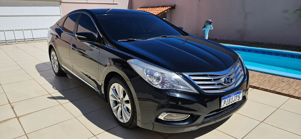 O Hyundai Azera 3.0 V6 que foi rival do Fusion e Accord, com 250 cv, luxo embarcado e em 2025 ganha destaque pelo preço atual ser menor que de um HB20 zero km