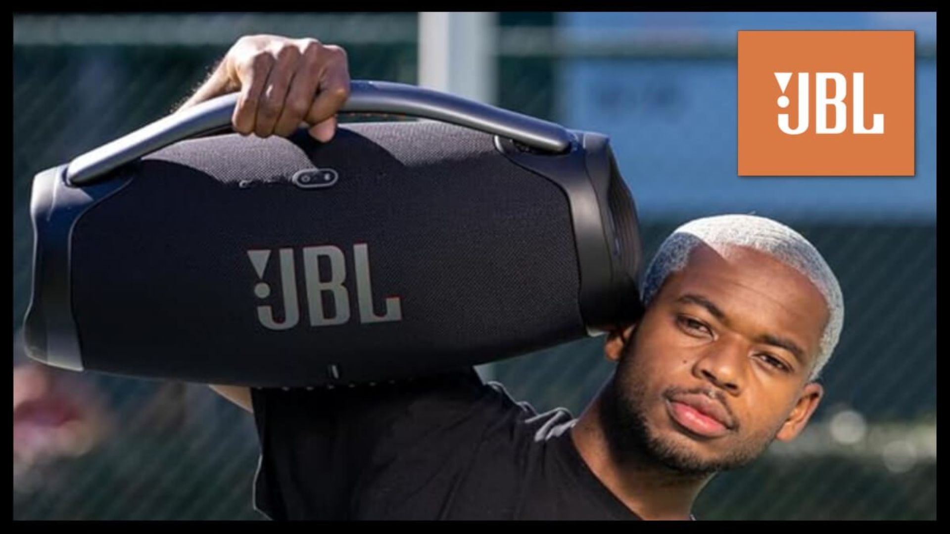 JBL Boombox 3 tem 180W RMS, 24h de bateria e proteção IP67 com 45% de desconto no Brasil. Confira detalhes da promoção.