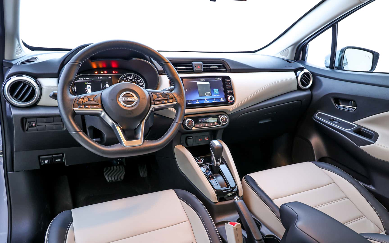 Sedã 1.6 da Nissan surpreende no usado com CVT do Kicks e entrega segurança de carro novo por cerca de R$ 80 mil Esse é o Versa Exclusive 2021