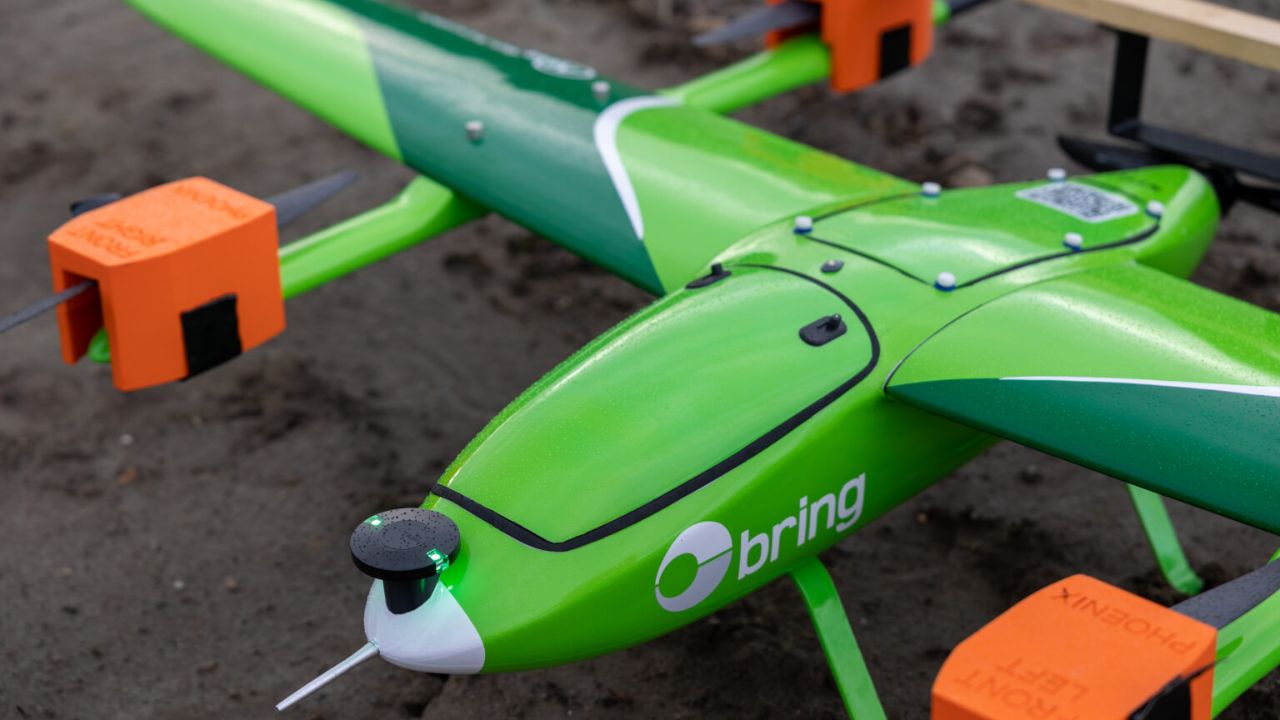 Drones da Aviant começam a fazer delivery em ilhas da Escandinávia, levando rapidez e inovação às entregas.