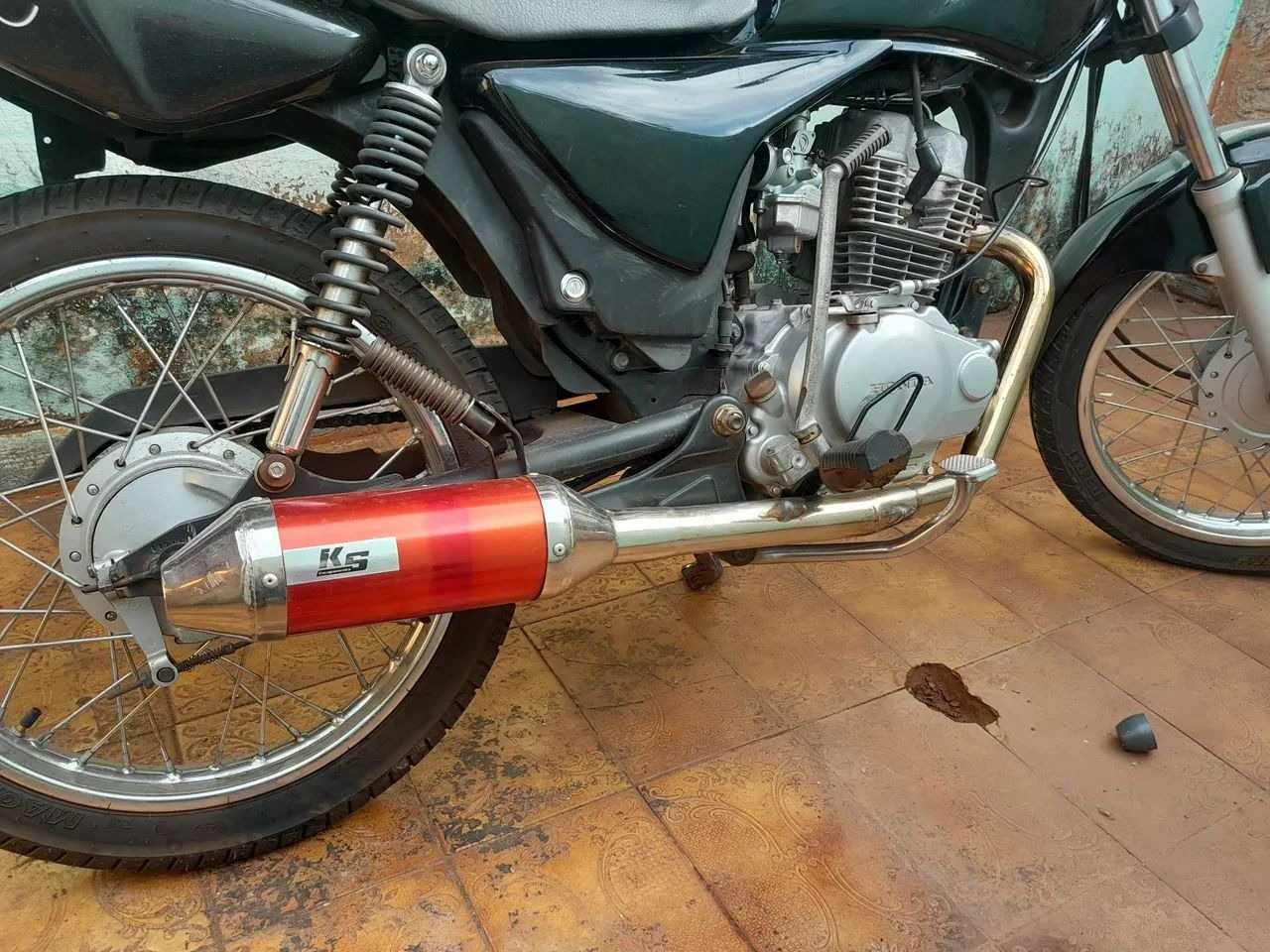 Projeto de lei quer punir com prisão motoristas reincidentes que dirigirem com escapamentos barulhentos ou modificados