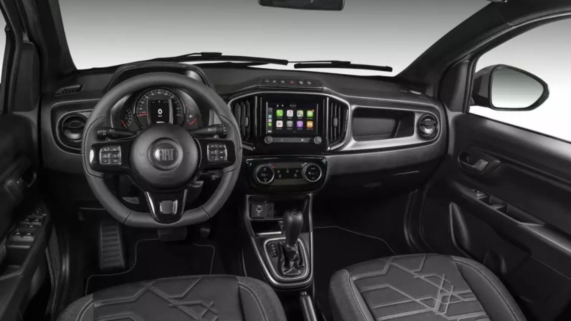 Fiat Strada 2026 tem motor turbo, consumo de até 14,7 km/l e descontos de até R$ 24,9 mil para empresas e produtores rurais.