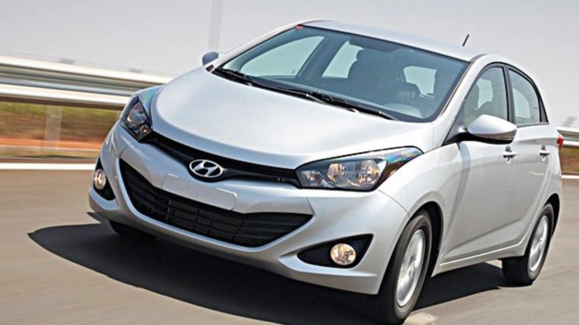 Descubra 5 carros usados produzidos no Brasil, de R$ 18 mil a R$ 50 mil, com bom custo-benefício, manutenção simples e valorização.