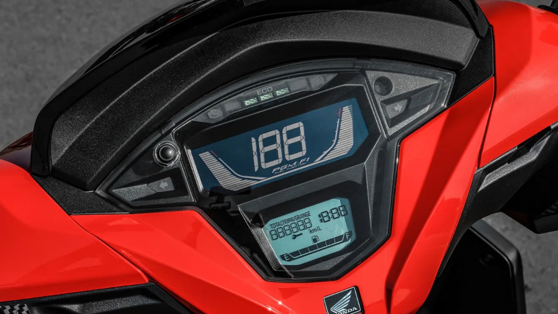 A nova Honda Elite 125 faz 45 km/l, tem motor que desliga sozinho no trânsito e preço mais baixo que muitas bicicletas elétricas.