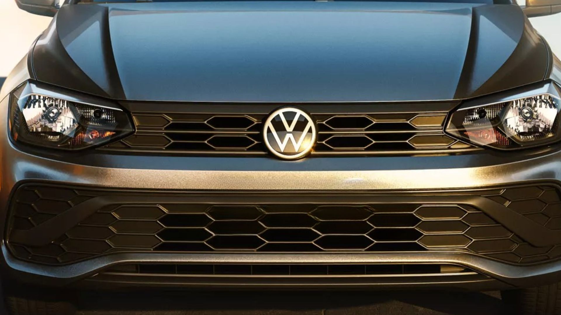 Volkswagen Polo Track 2026 chega com bônus de R$ 10 mil, motor 1.0 de 84 cv e autonomia de 745 km, custando menos que Kwid e Mobi.