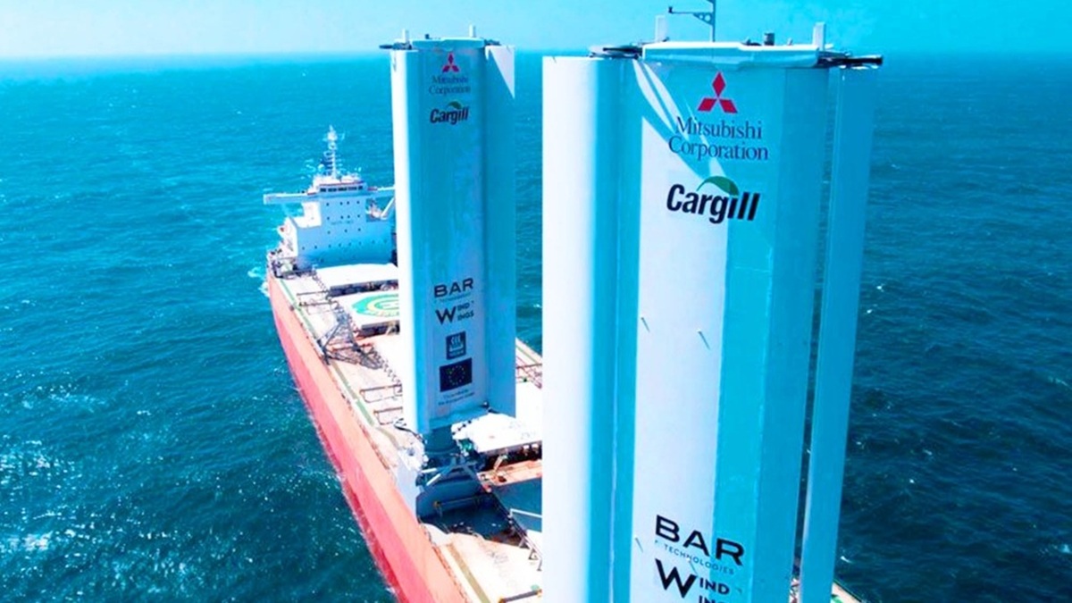 Navio movido a vento chega à Espanha com 64 mil toneladas e promete reduzir emissões em até 41 toneladas de CO₂ por dia